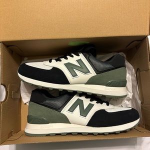 New Balance Men’s 574 Green